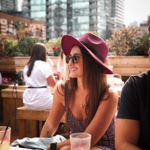 Meet your Posher, Moniky